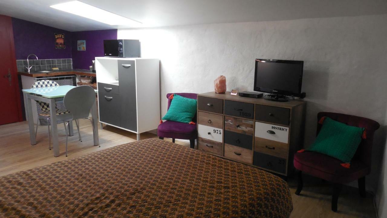 Les Gites Du Mazel Champis Buitenkant foto